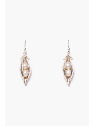 CHAN LUU EARRINGS WITH WHITE PEARLS