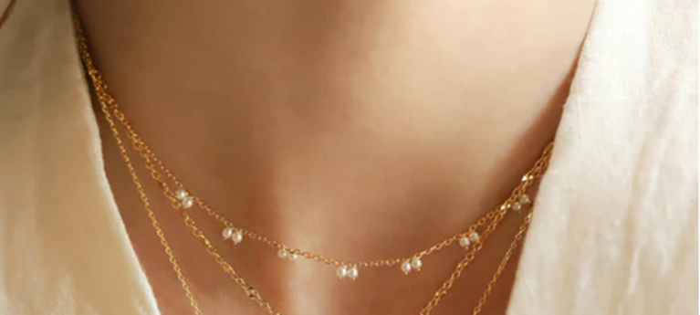 TAI JEWELRY GOLD CHAIN W/TINY PEARL STATIONS