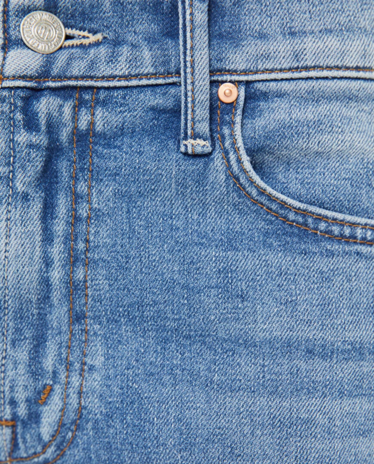 MOTHER OUTSIDER FLOOD IN HEADS OR TAILS