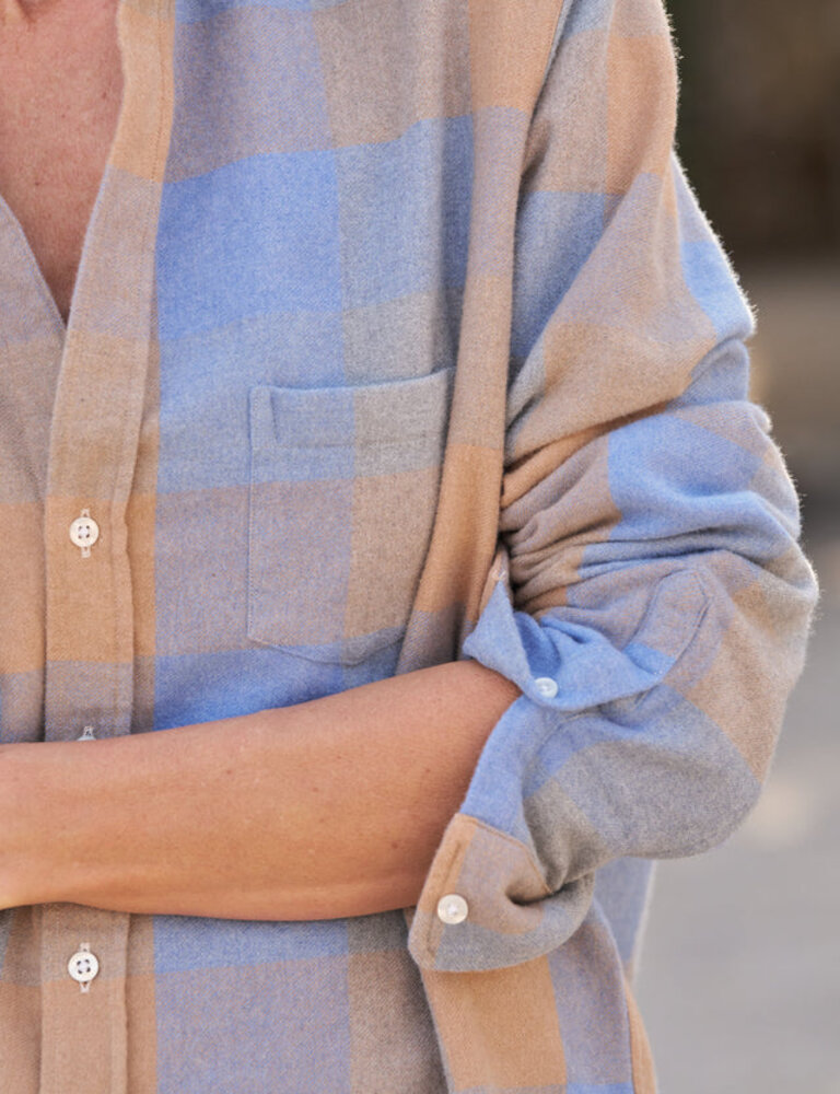 FRANK & EILEEN RELAXED BUTTON UP IN BLUE AND CAMEL CHECK FLANNEL