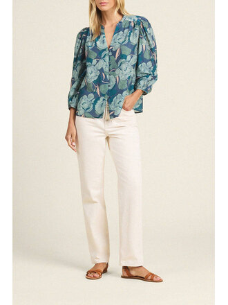 TROVATA THE MAISEY BLOUSE IN HUSHED SHADOW