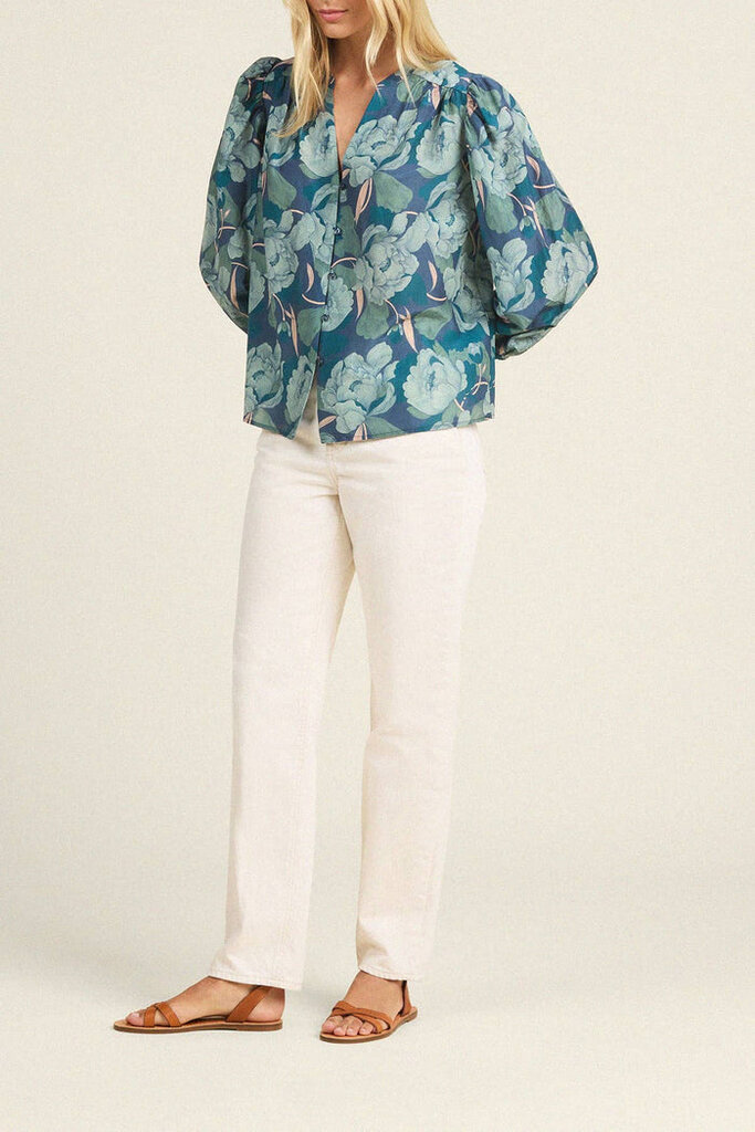 TROVATA THE MAISEY BLOUSE IN HUSHED SHADOW