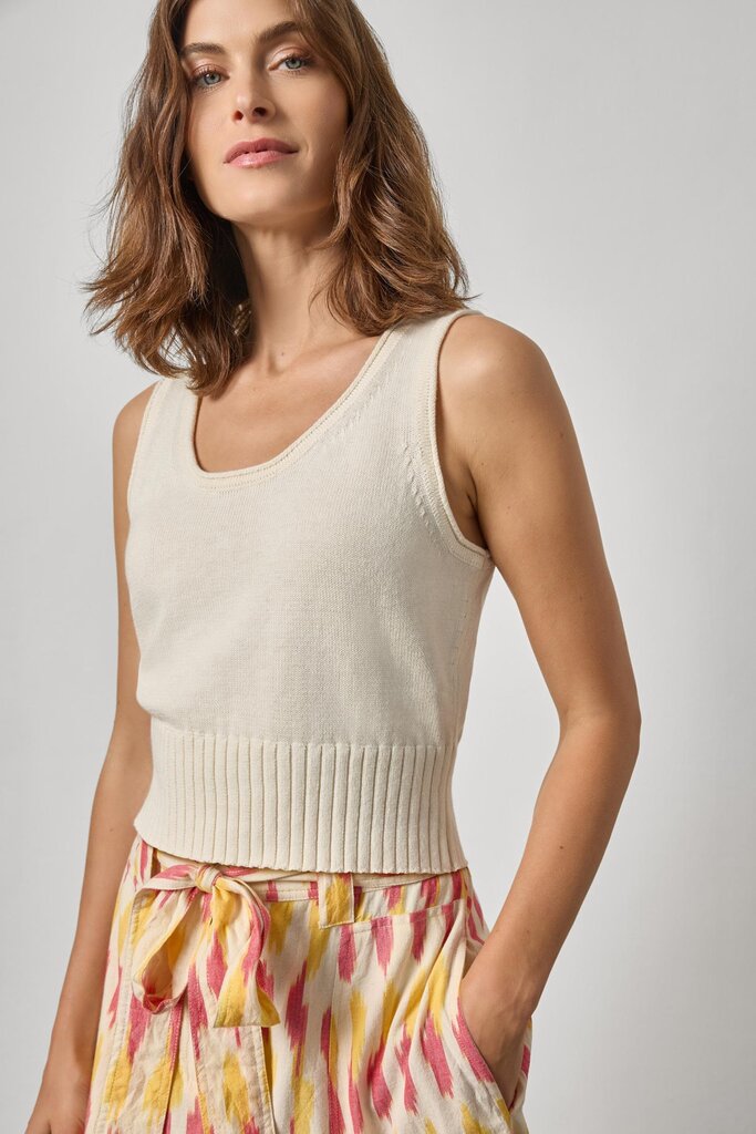 LILLA P CROPPED SCOOP TANK SWEATER IN OFF WHITE