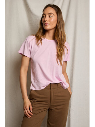PERFECT WHITE TEE HARLEY S/S BOXY CREW IN PINK SUGAR