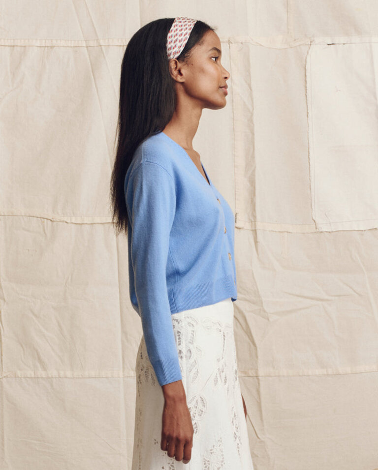 THE GREAT THE CASHMERE TINY V-NECK CARDIGAN IN HOT ORANGE AND SOFT BLUE