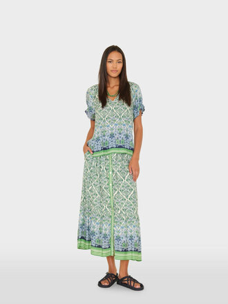 XIRENA TARYN SKIRT IN BLUE MINT