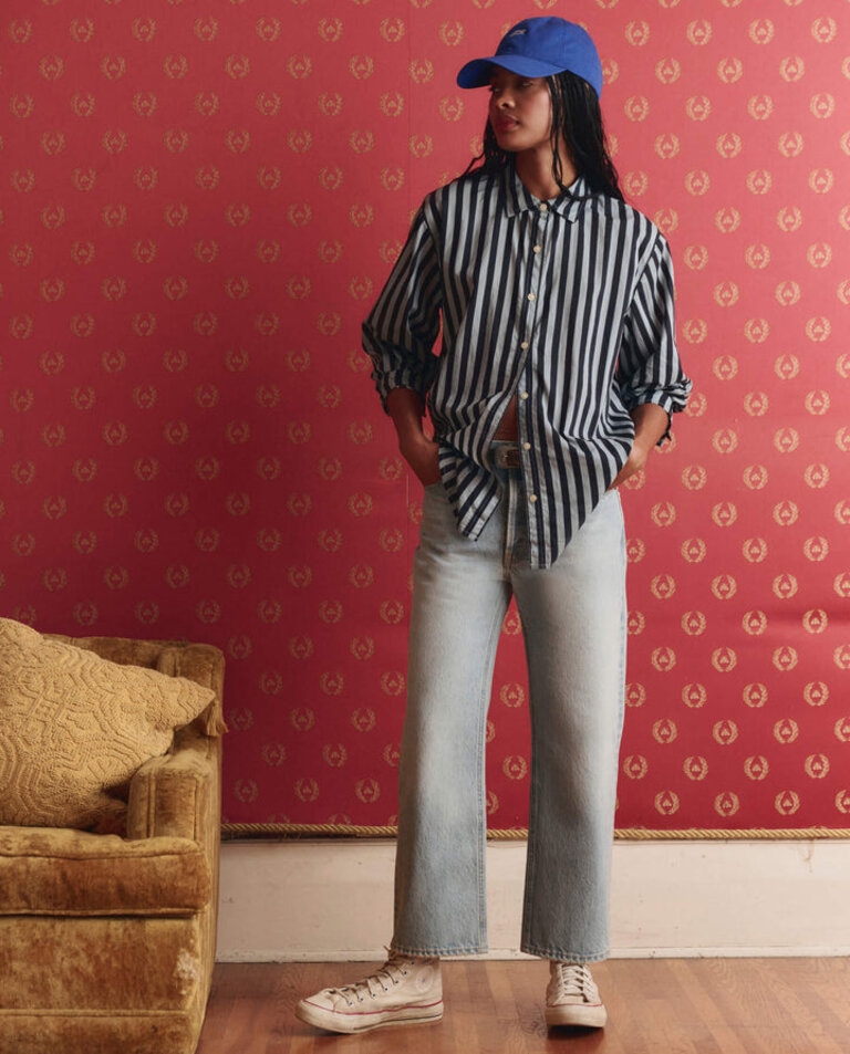 THE GREAT THE DAILY BUTTON UP IN BLUE CLUB STRIPE