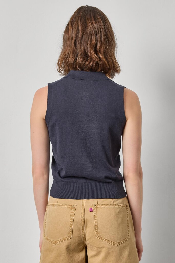 LILLA P SLEEVELESS POLO SWEATER IN NAVY