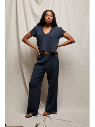 PERFECT WHITE TEE SHANE FULL LENGTH WAFFLE PANT IN NAVY