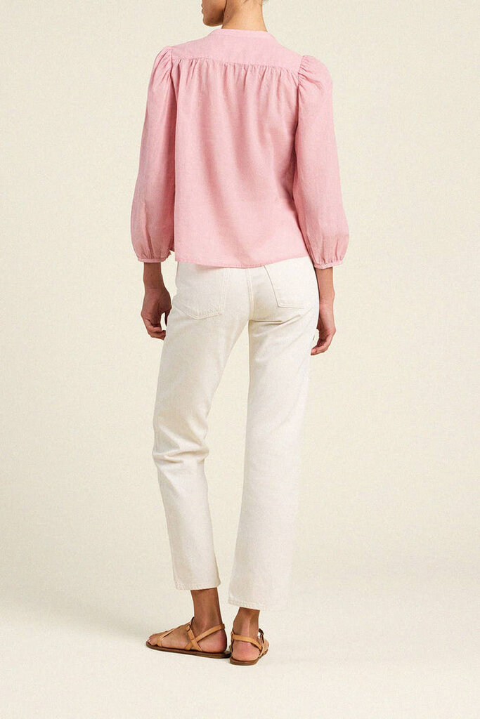 TROVATA MAISEY BLOUSE IN BLUSH HOUNDSTOOTH