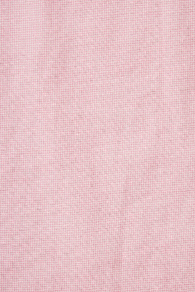 TROVATA MAISEY BLOUSE IN BLUSH HOUNDSTOOTH