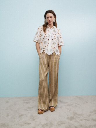 0039 ITALY BEA BLOUSE WITH LASER FLORAL CUTOUT