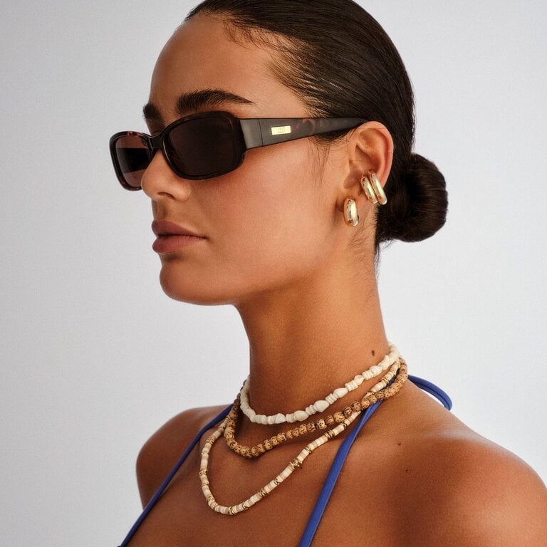 LE SPEC GIGGLEMUG SUNGLASSES IN TORT