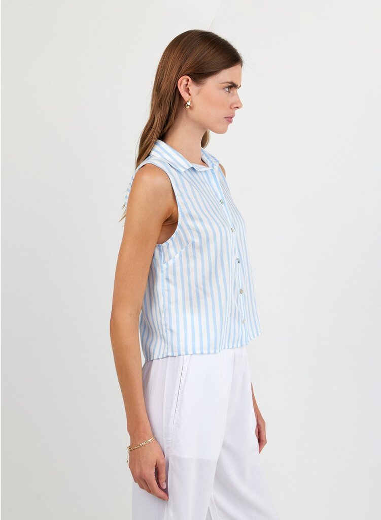 BELLA DAHL CLEAN SLEEVELESS BUTTON DOWN IN TIDAL BLUE STRIPE
