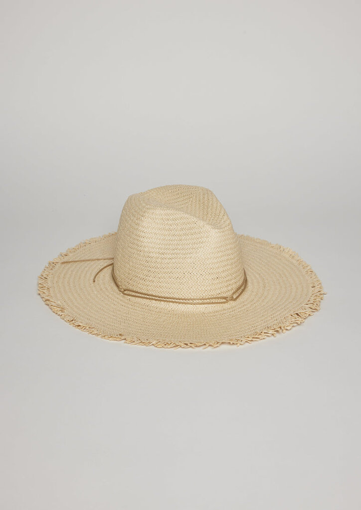HAT ATTACK TRAVELER CONTINENTAL HAT WITH FRINGE IN NATURAL/TAN