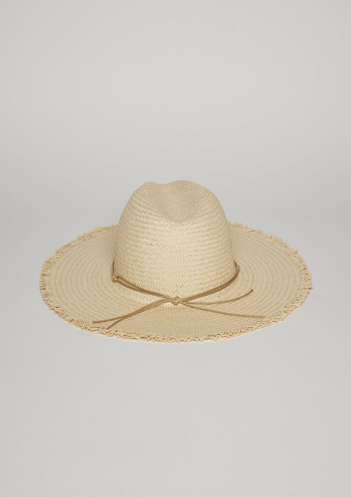 HAT ATTACK TRAVELER CONTINENTAL HAT WITH FRINGE IN NATURAL/TAN