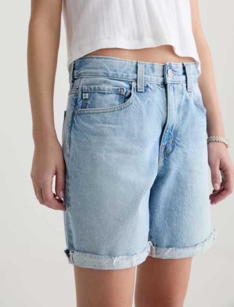 AG EX-BOYFRIEND SHORT IN SOFT FOCUS