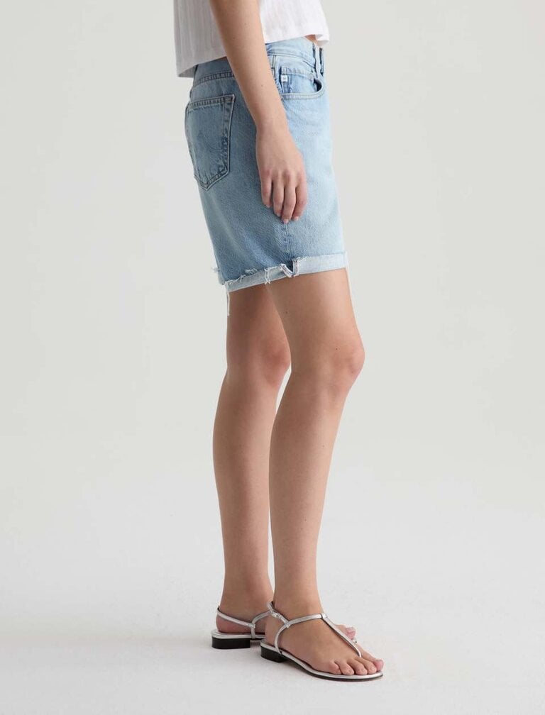 AG EX-BOYFRIEND SHORT IN SOFT FOCUS