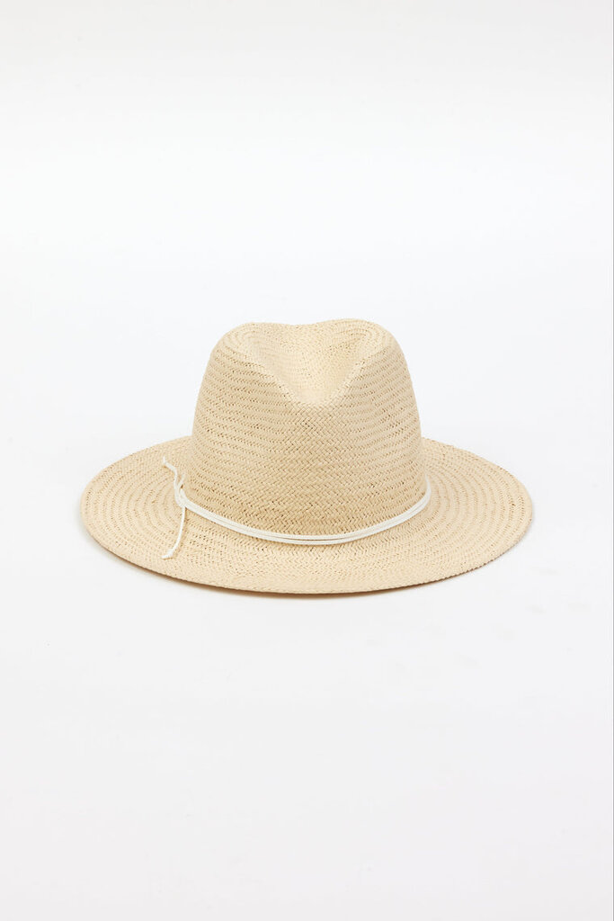 HAT ATTACK CLASSIC TRAVEL HAT IN NATURAL/WHITE