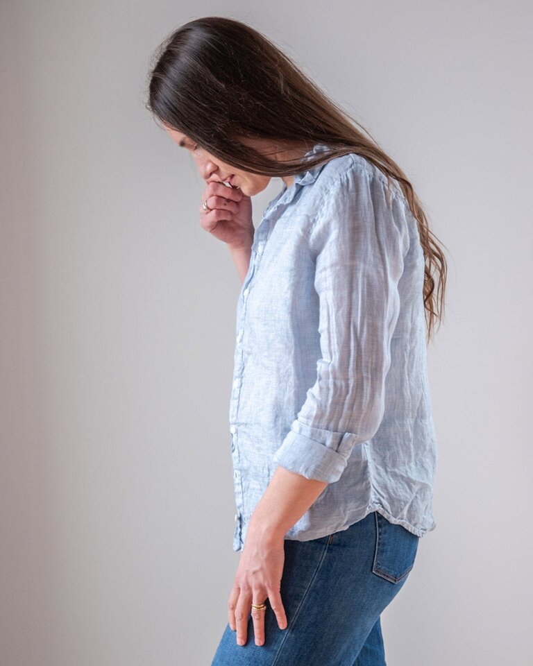 LLEA BLUE DORIE  L/S LINEN BUTTON UP IN WHITE AND CHAMBRAY
