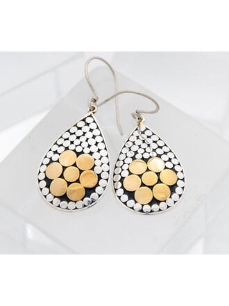 KATHY KAMEI SMALL BE A LIGHT FLOWER CONCAVE EARRINGS