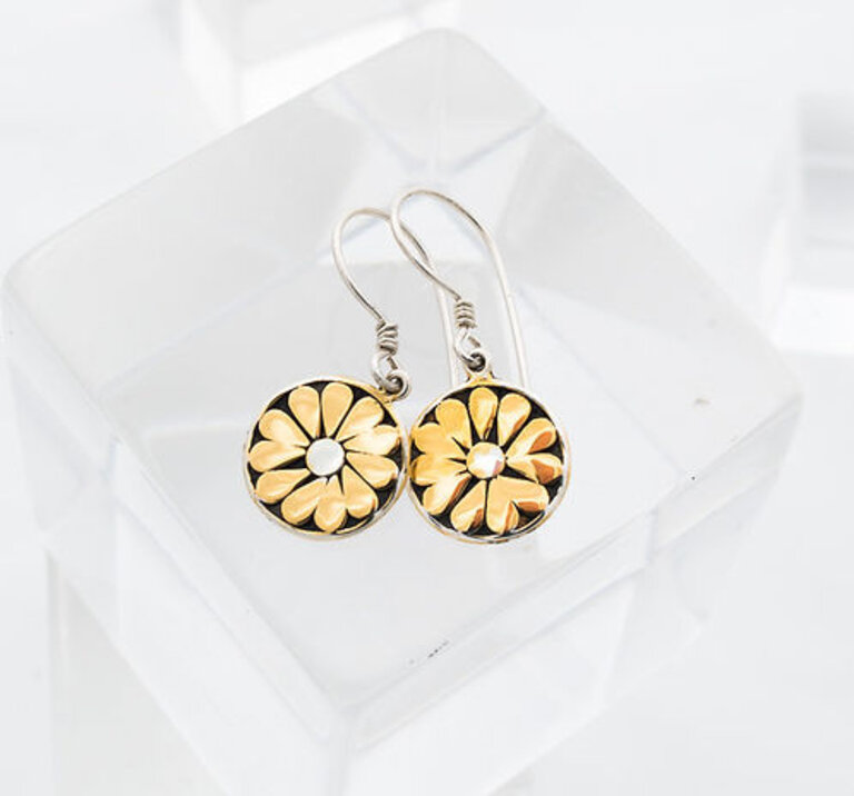 KATHY KAMEI MINI SPARK FLOWER EARRINGS