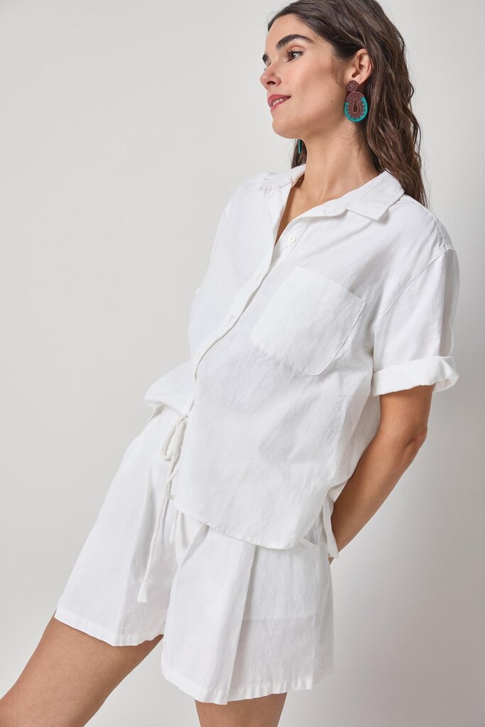 LILLA P LINEN BLEND BOYFRIEND BUTTON DOWN IN WHITE