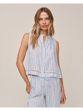 BELLA DAHL SLEEVELESS BUTTON FRONT IN OCEAN BLUE STRIPE