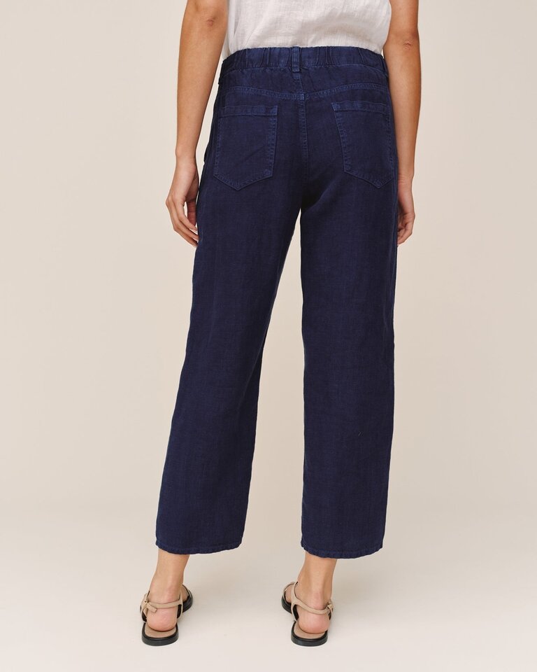 BELLA DAHL SOFT BARREL ZIP FRONT PANT IN NAUTICAL NIGHT
