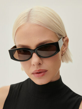 VARLEY LAMBETH OVAL SUNGLASSES IN BLACK