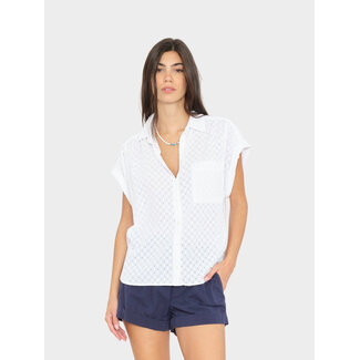 XIRENA LEXI SHIRT EMBROIDERED SHIRT IN WHITE