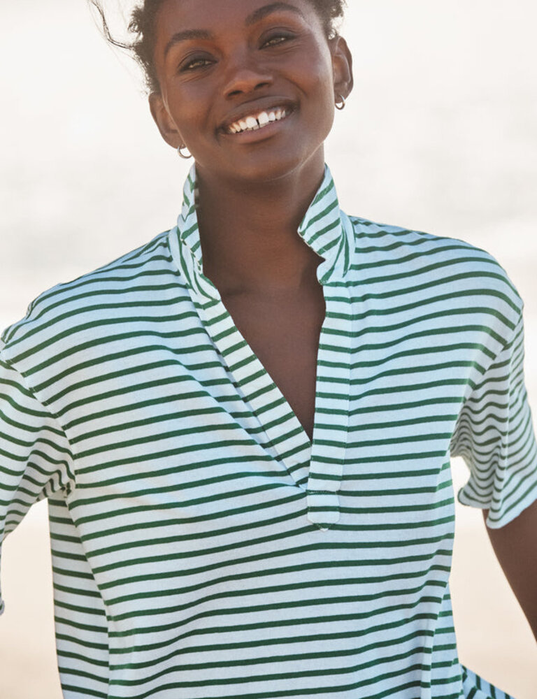 FRANK & EILEEN PATTY SHORT SLEEVE POPOVER HENLEY IN GREEN/WHITE STRIPE