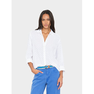 XIRENA BEAU EMBROIDERED SHIRT IN WHITE