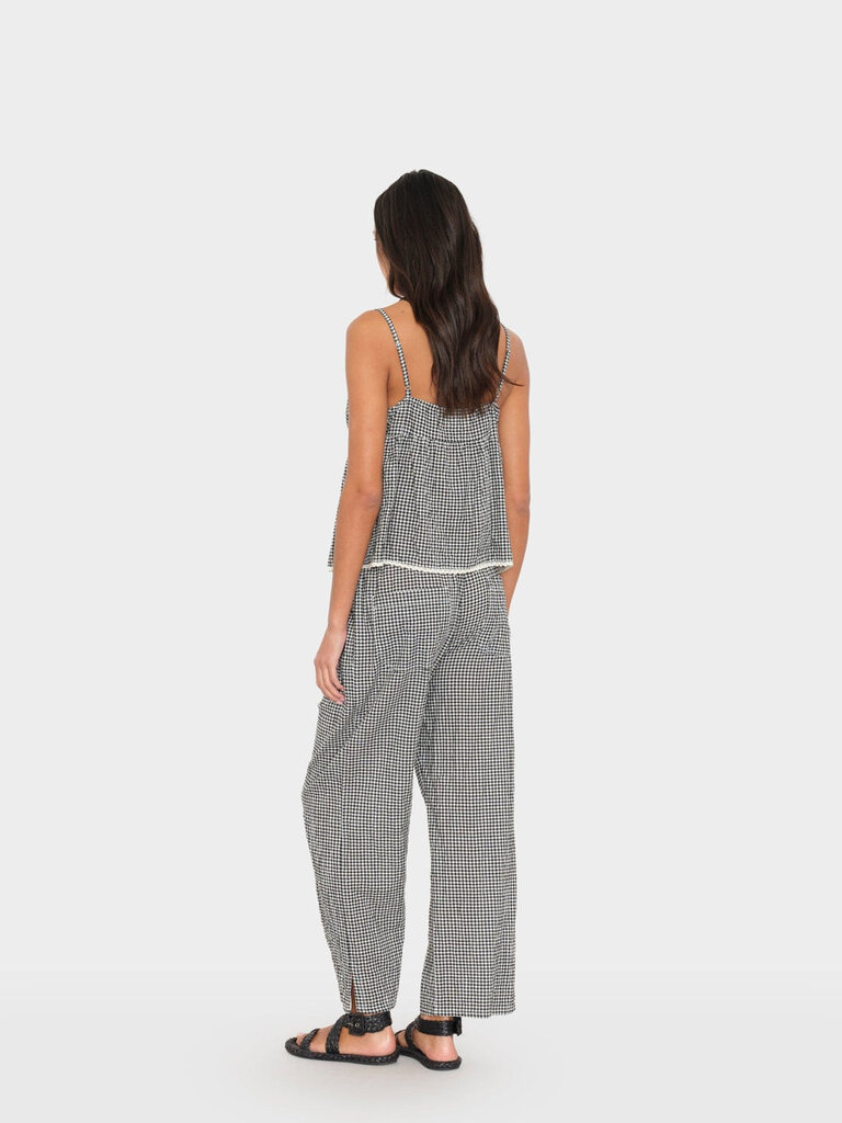 XIRENA OLSON PANT IN BLACK SAND