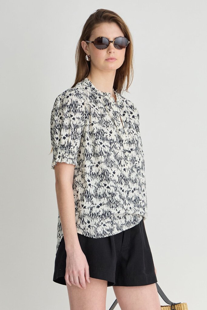 APIECE APART TEXTURED LOS ALTOS TOP IN TROPICAL MIDNIGHT