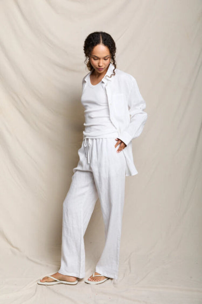 PERFECT WHITE TEE LORANA LINEN DRAWSTRING PANT IN WHITE