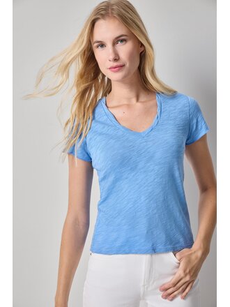 LILLA P TWISTED BINDING V-NECK IN CAPRI