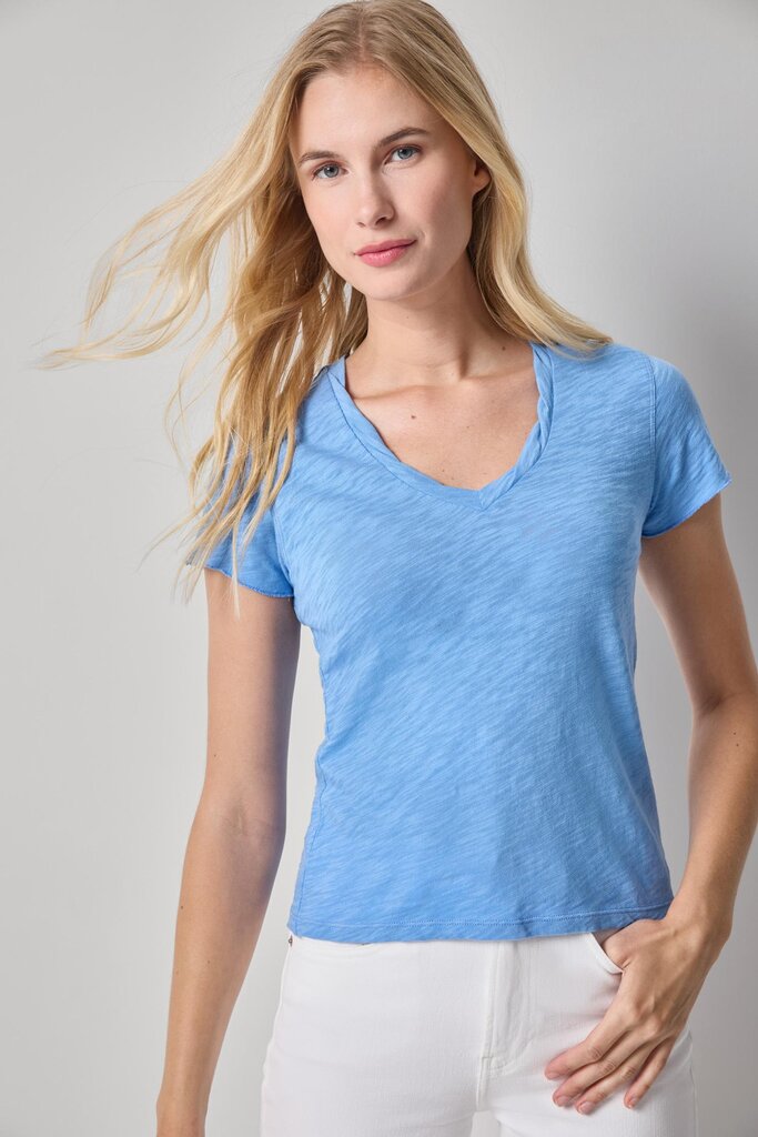 LILLA P TWISTED BINDING V-NECK IN CAPRI