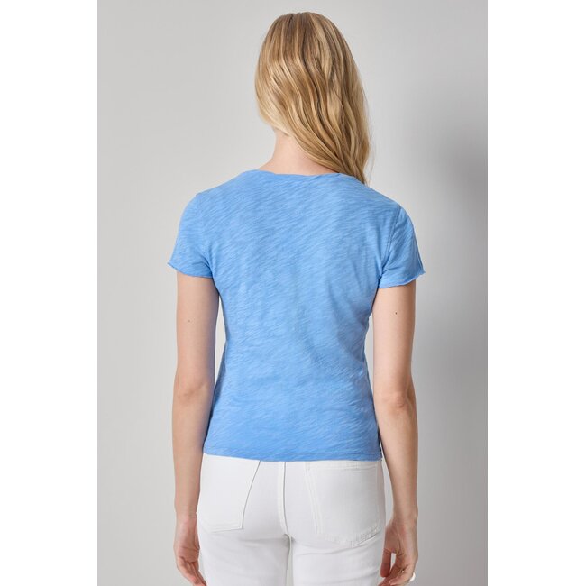 LILLA P TWISTED BINDING V-NECK IN CAPRI