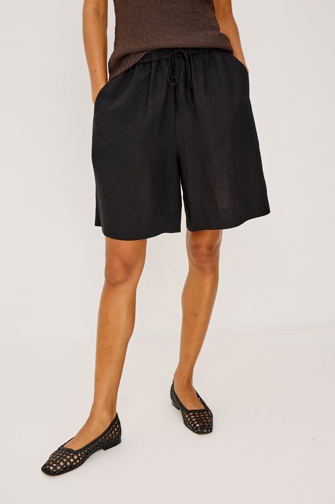 RAILS THEMCGUIRE BURMUDA SHORTS IN BLACK