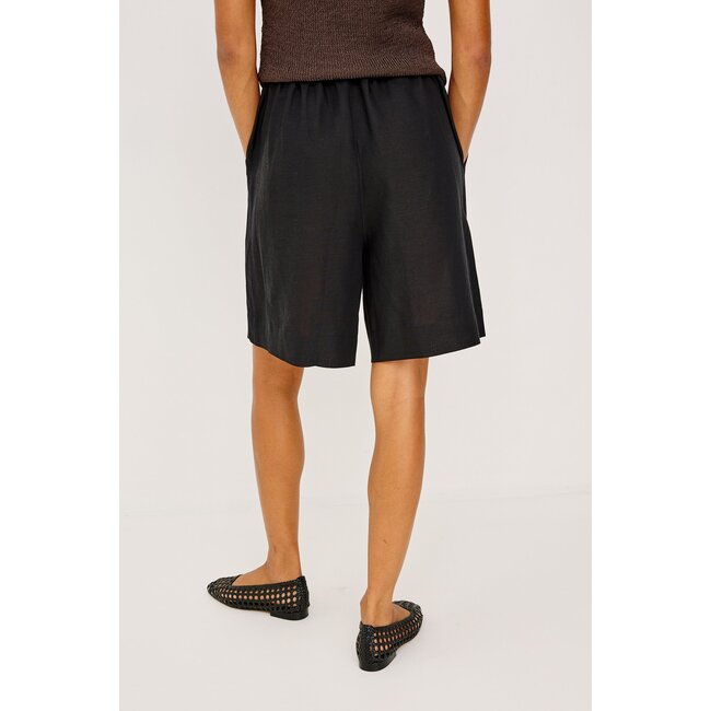RAILS THEMCGUIRE BURMUDA SHORTS IN BLACK