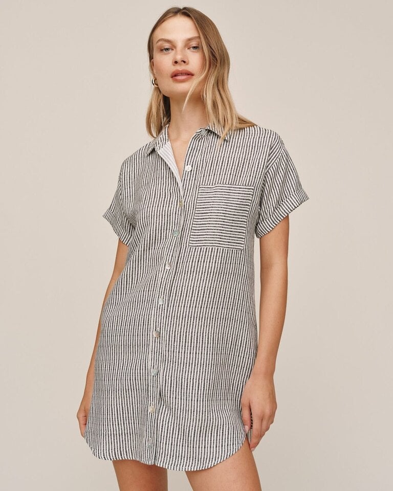 BELLA DAHL ROLL SLEEVE POCKET SHIRT DRESS IN HATCH STRIPE