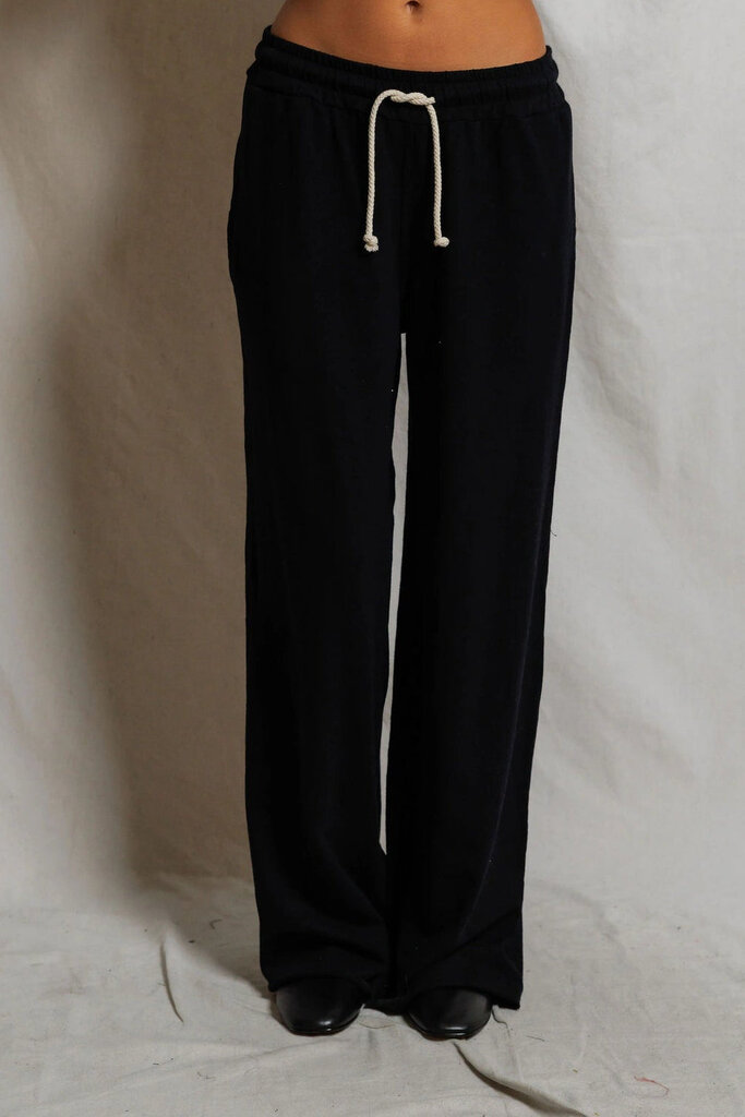 PERFECT WHITE TEE SHAKIRA JAPANESE JERSEY PANT IN BLACK