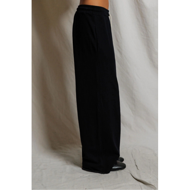 PERFECT WHITE TEE SHAKIRA JAPANESE JERSEY PANT IN BLACK