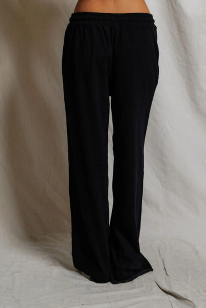 PERFECT WHITE TEE SHAKIRA JAPANESE JERSEY PANT IN BLACK