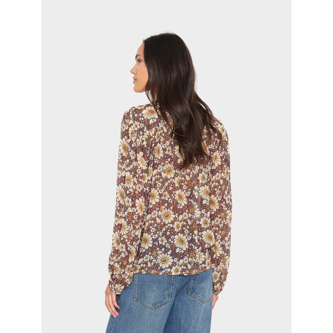 XIRENA MALLORY SHIRT IN TAWNY BROWN