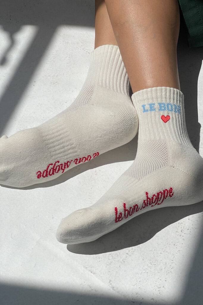LE BON SHOPPE EMBROIDERED CREW SOCKS IN VANILLA