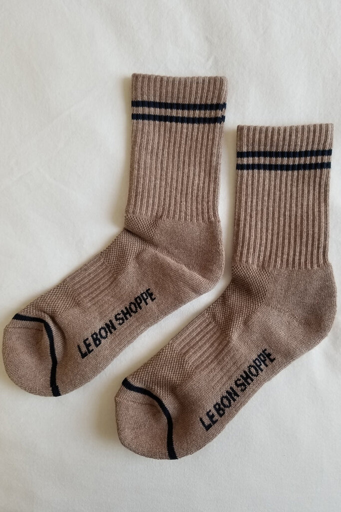 LE BON SHOPPE BOYFRIEND SOCKS IN COCOA