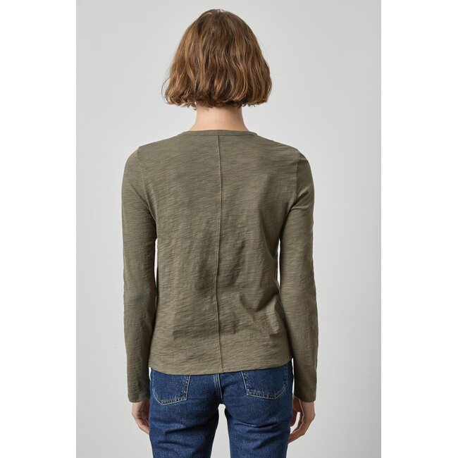 LILLA P  SLIM LONG SLEEVE CREW IN OLIVE
