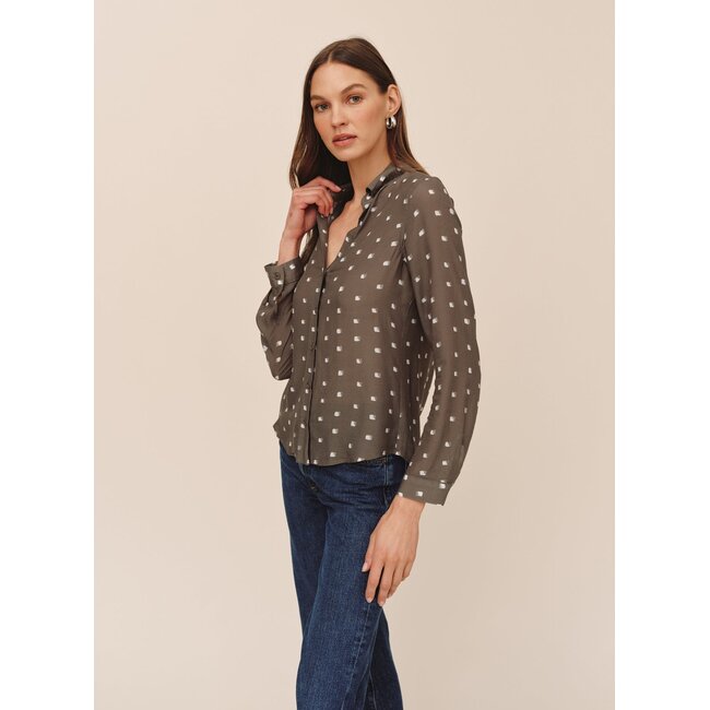 BELLA DAHL CLASSIC BUTTON DOWN IN OLIVE MOSAIC